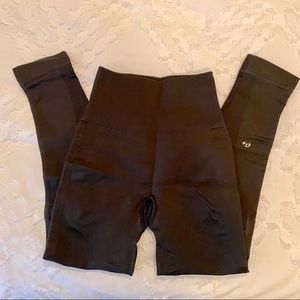 Lululemon crop leggings